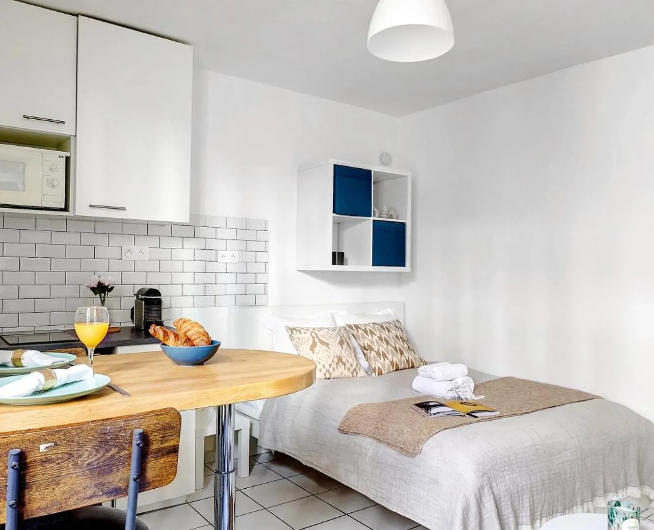 Bnbnova - Cozy Stay Near Eiffel Tower & Invalides & Seine Paris Apartment